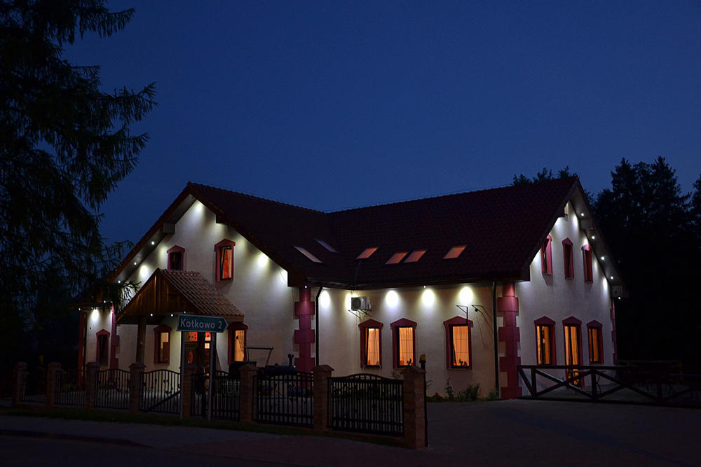 Bed and Breakfast Pensjonat Agroturystyczny Pod Modrzewiem Florczaki Zewnętrze zdjęcie